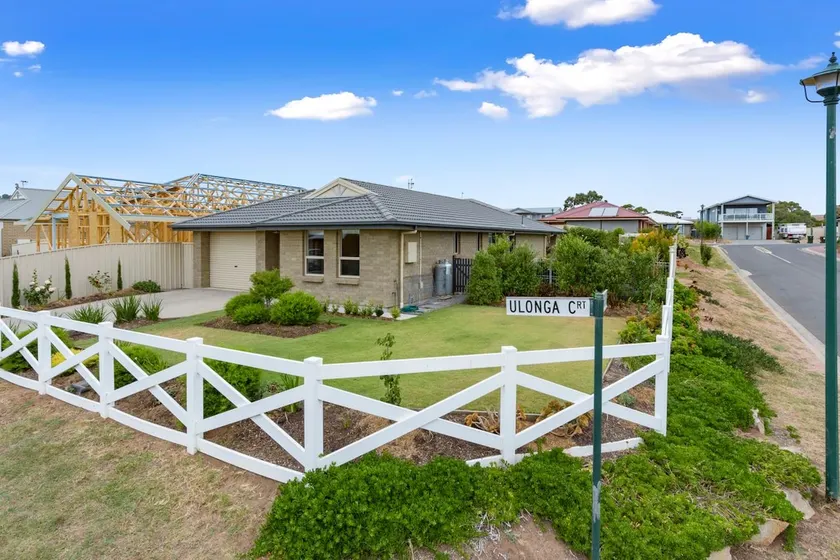 2 Ulonga Court - Image 1