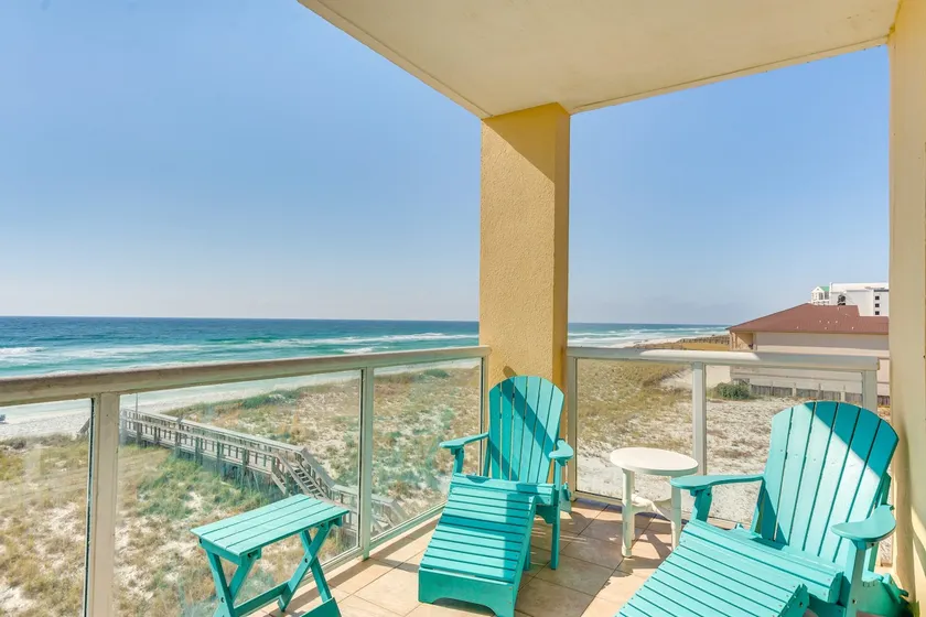 Sunsational Navarre Condo: Beach Chair Service - Image 1