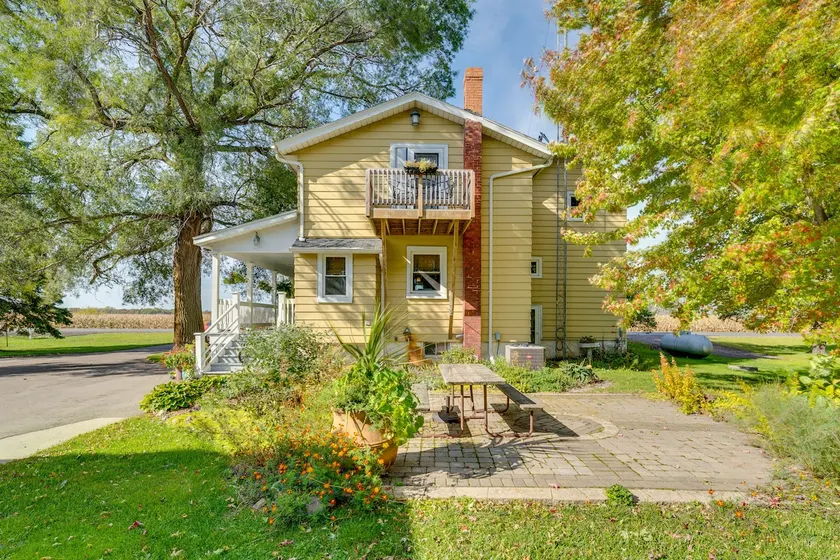 Quaint & Family-Friendly Watertown Farmhouse! - Image 1