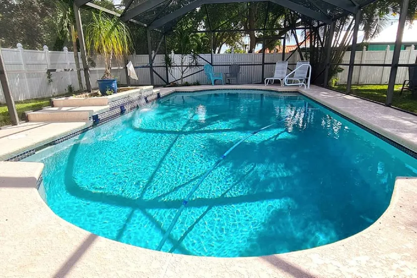 Screened Heated Saltwater Pool | Near Beaches, Golf & Dining - Image 1