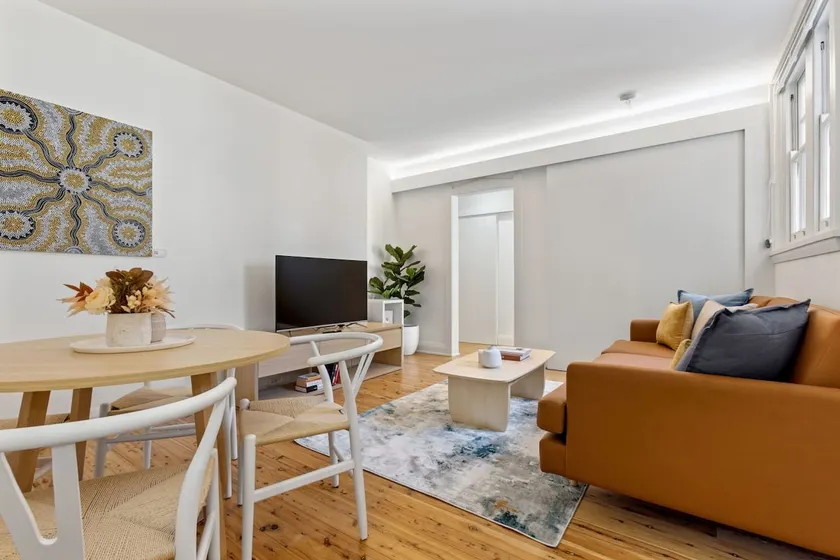 Stunning two bed in the heart of Randwick - Image 1