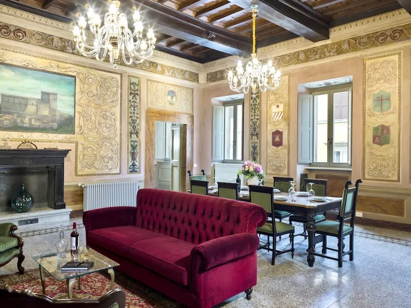 Stunning Renovated Apartment near Castello Orsini - Image 1