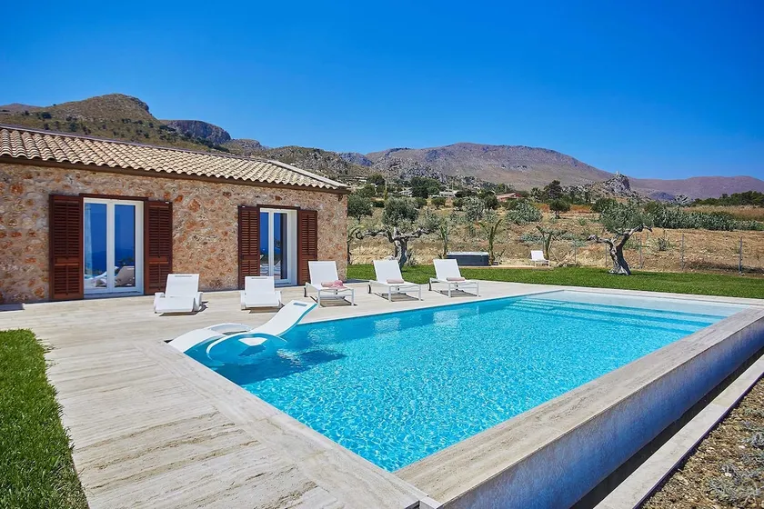 VILLA DEL BORGO con piscina e jacuzzi - Image 1