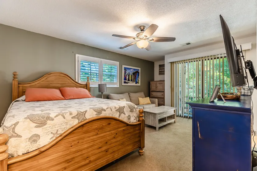 Seascape Studio : Beach Retreat - Image 1