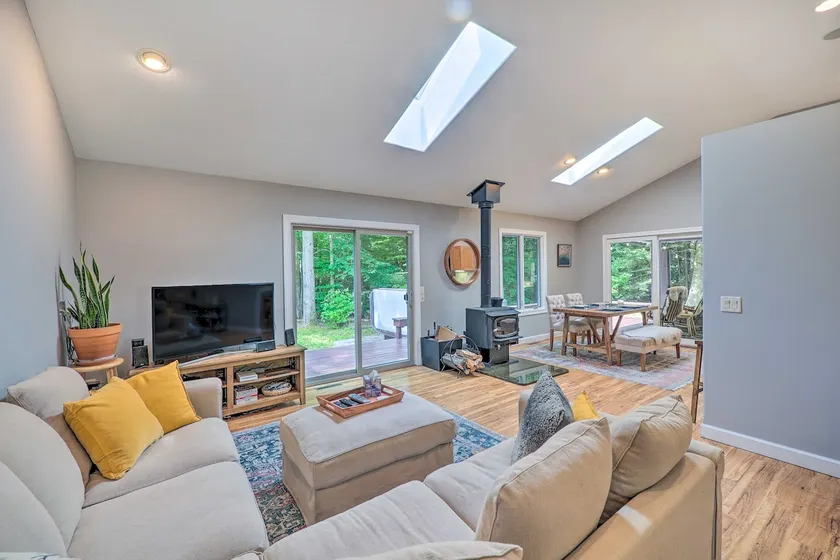 Cozy Whitehall Hideaway w/ Hot Tub + Chiminea! - Image 1