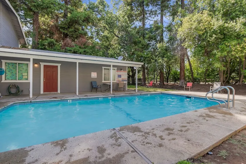 Farmhouse-Inspired Retreat W Pool + BBQ - Image 1