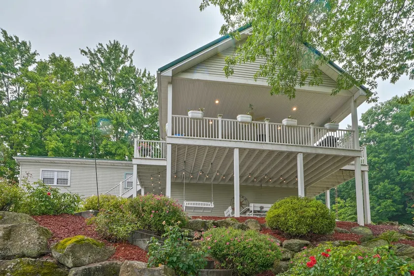 Charming Hanoverton Cottage on Guilford Lake! - Image 1