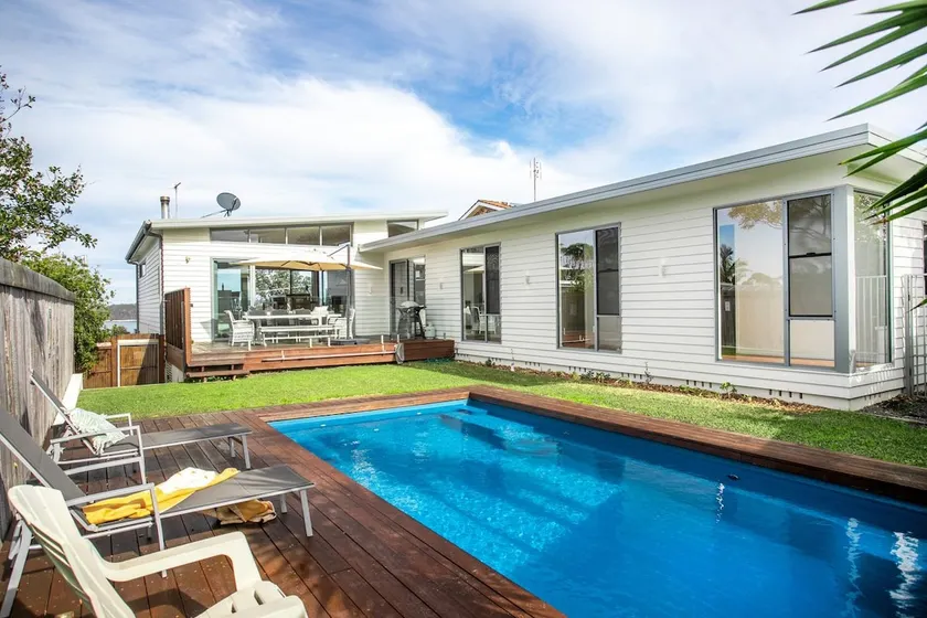 Bannisters Beach House - Image 1