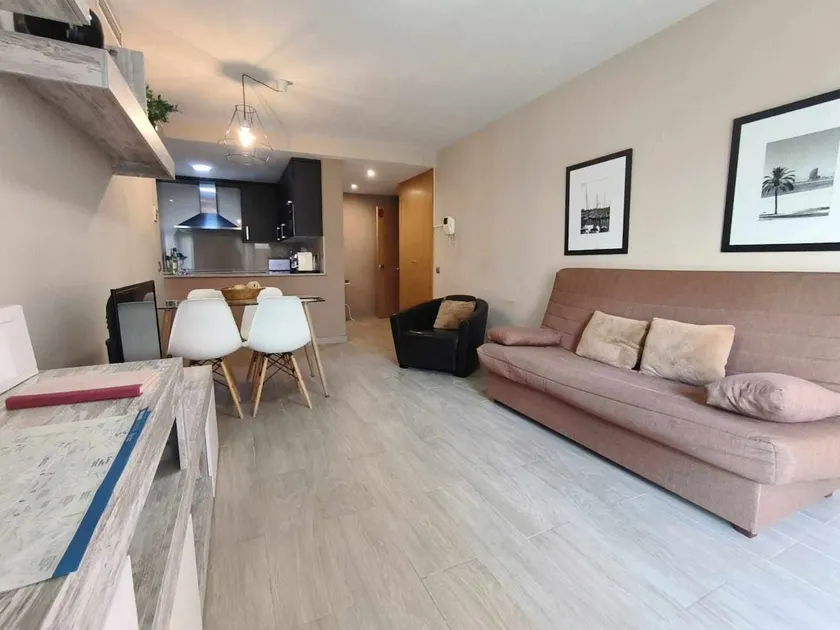 Mazi Apartments 2, Apartment with king bed and so. - Image 1