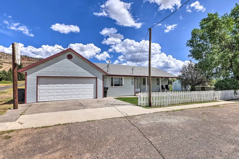 Fremont Home, Near Reservoirs & Hiking Trails - Image 1
