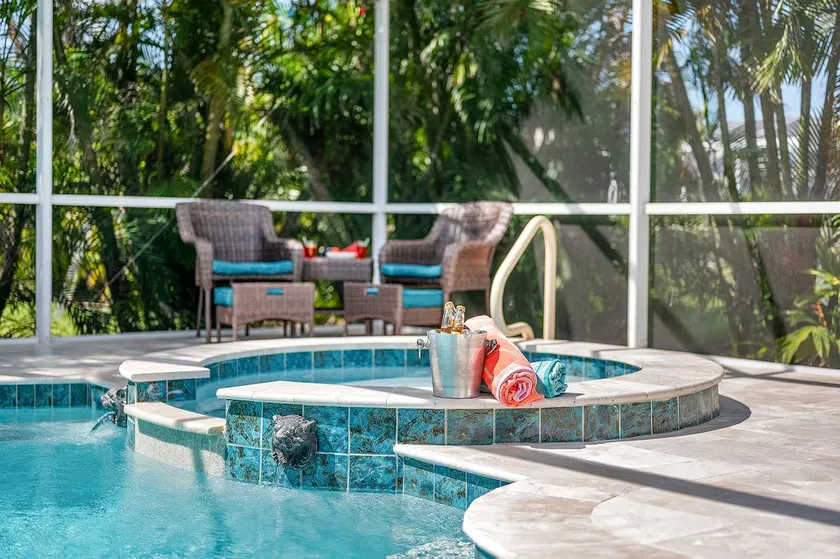 Echos Escape with Hot Tub and Tiki Bar - Image 1