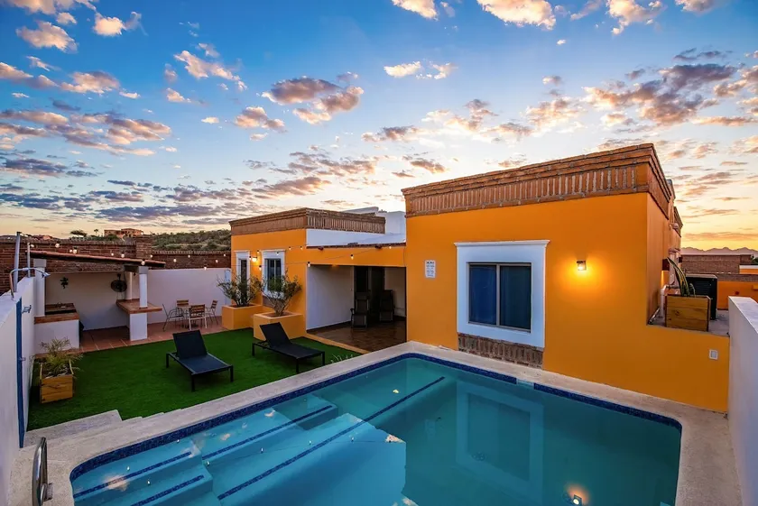 Mexican villa (Beautiful house with heated pool) - Image 1