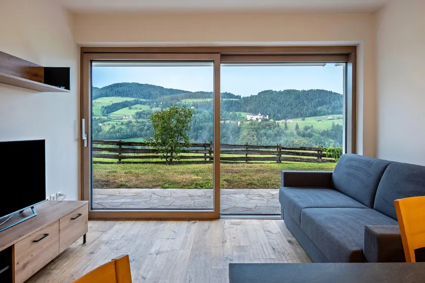 Appartamento \"Schlern Living 1\" con vista montagna e giardino privato - Image 1