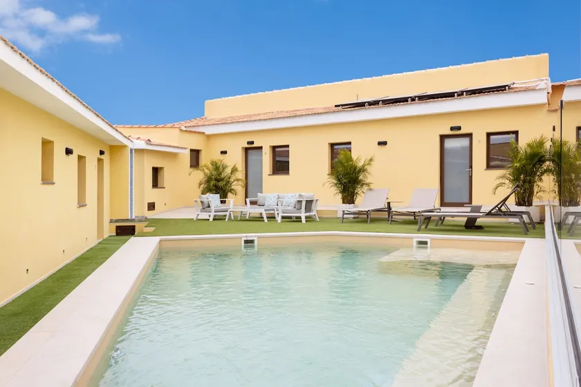 Wonderful vacation home Suites and pool - Image 1