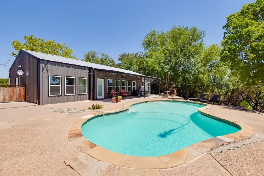 Spacious Palo Pinto Home: Private Dock & Pool - Image 1