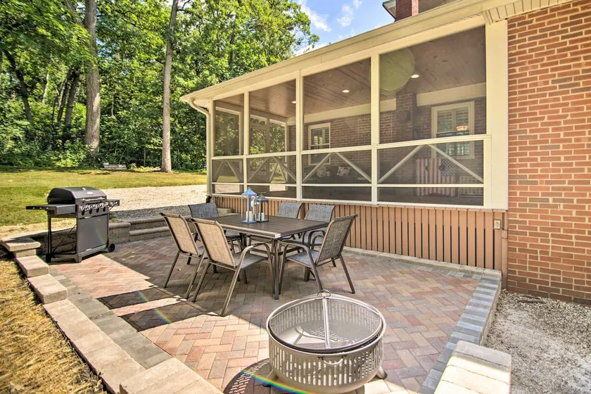 Sun-Lit Lake Geneva Sanctuary w/ BBQ Patio! - Image 1