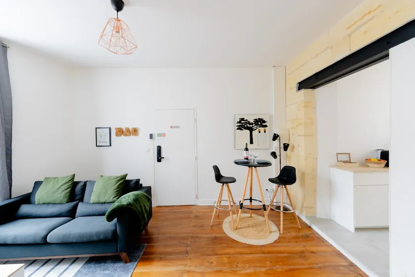Serenity – Air-conditioned, urban and practical - Image 1