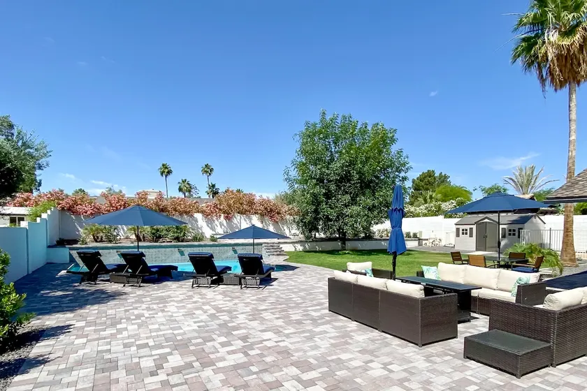 3 Mi to Kierland! Luxe Desert Home w/ Heated Pool - Image 1
