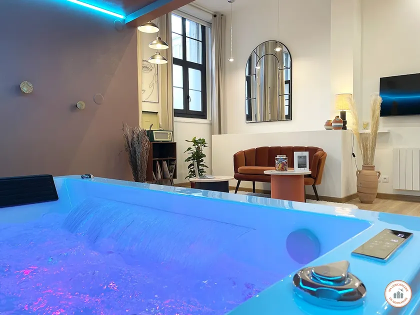 l'Orient-Express - Jacuzzi SPA - Parking - Loft - Image 1