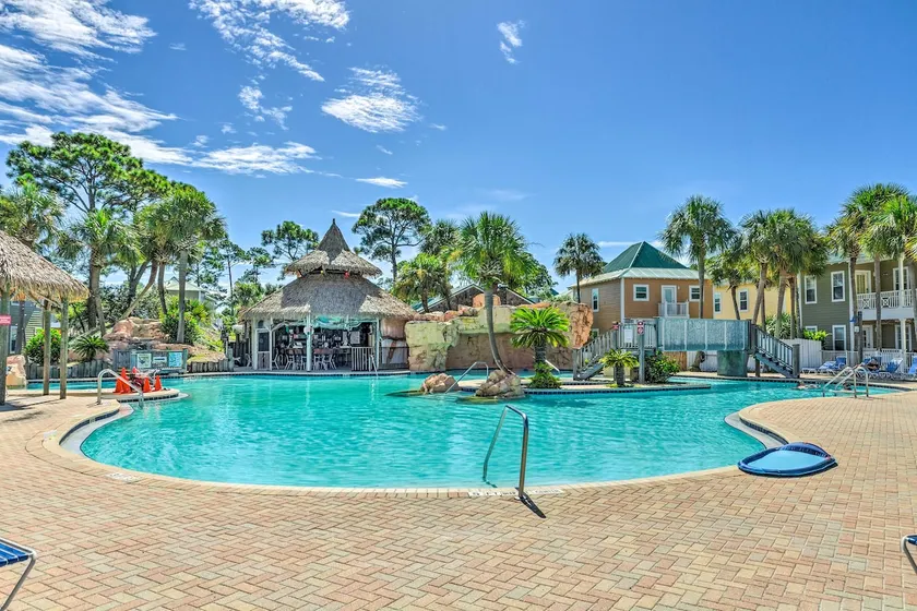 On-Site Beach Bar: Sunny Perdido Key Cottage! - Image 1