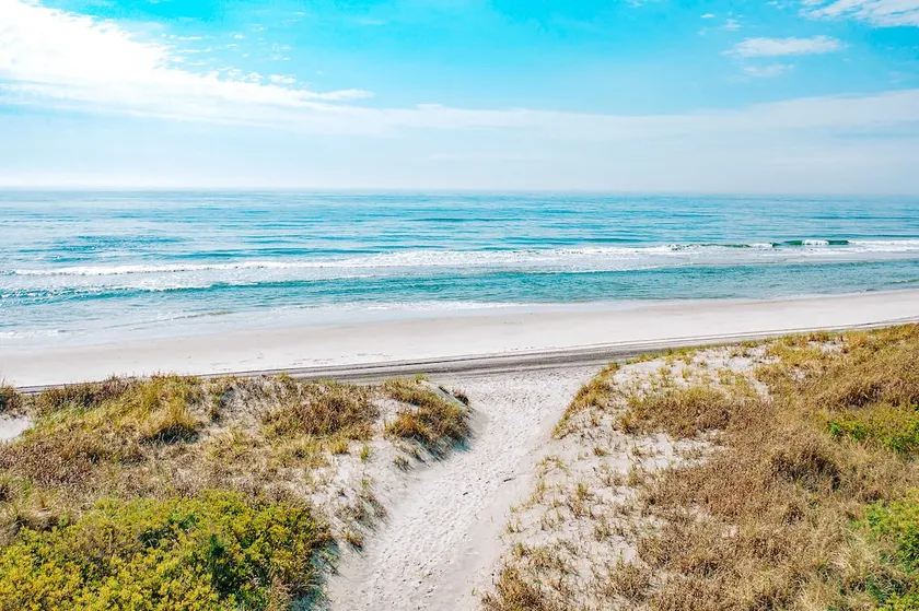 Beautiful Brigantine Condo - Walk to Beach! - Image 1