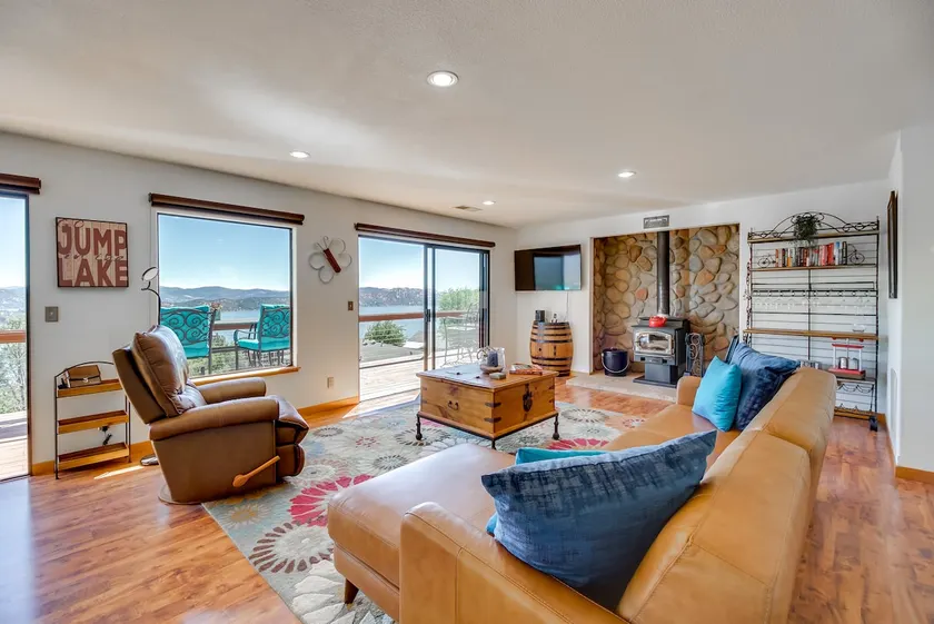 Idyllic Kelseyville Home w/ 2 Decks + Views! - Image 1