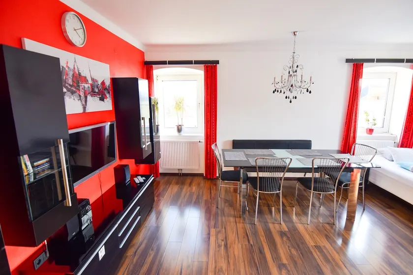Stylish 120 m² apartment with farm experience - Image 1