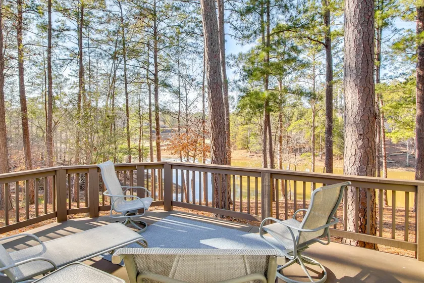 Lakefront McCormick Gem: Deck & Golf Course Views - Image 1