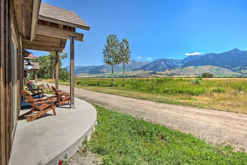 Dreamy Mountain-View Cabin Near Yellowstone! - Image 1