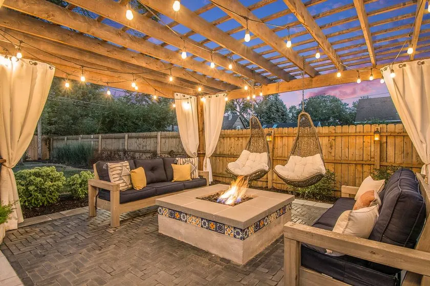 Stunning Yard! Wood-Fired Pizza Oven in Dundee! - Image 1
