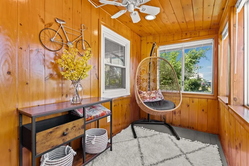 Pet-Friendly Fenced Yard | Walk to Beach | A/C - Image 1