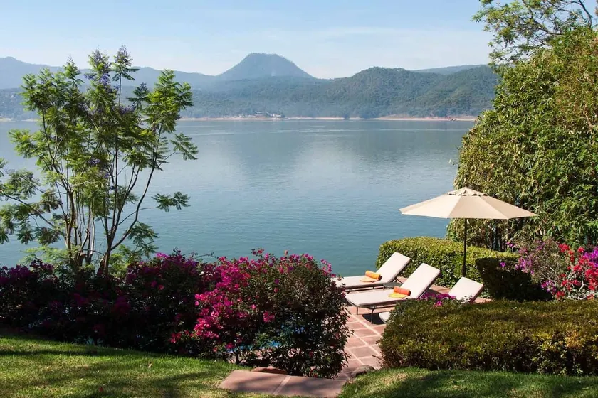 Lake House with Dock - Image 1