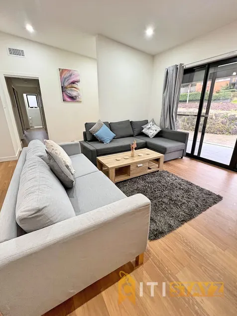 Lavish in Lyons - 3bd 2bth Spacious & Modern Home - Image 1