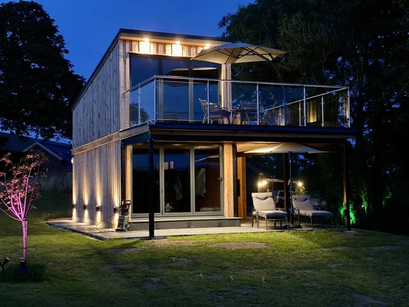 Tawny Lodge - Luxurious 1 Bedroom - Blossom Farm - Image 1