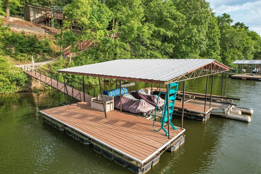 Lake Cabin & Dock - A True Ozarks Experience! - Image 1