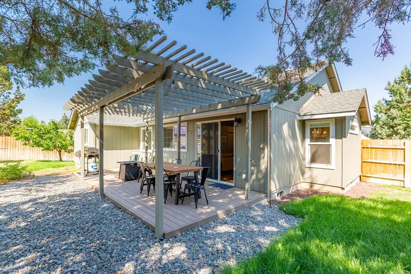 Quiet Modern Home | Dog Friendly | 8 Min to Town - Image 1