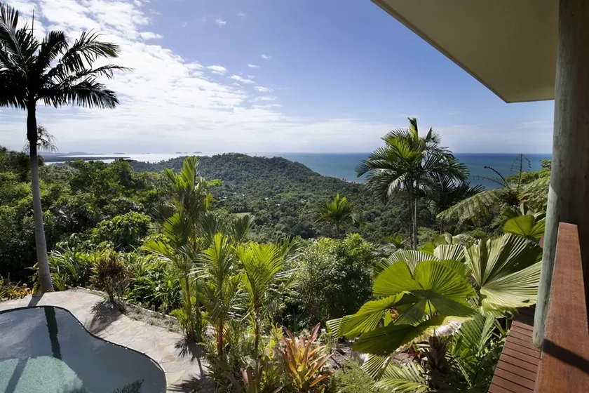 The Jungle House - 2 Bedroom Home - Bingil Bay - Image 1