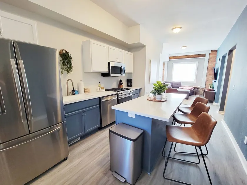 Craft District Pet-Friendly Condo by Heirloom - Image 1