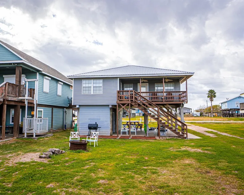 Near the Caney Y! Minutes to Bay,Gulf, Beach! - Image 1