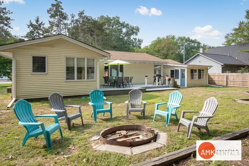 Leisure Cottage - Minutes from the Beach - Image 1