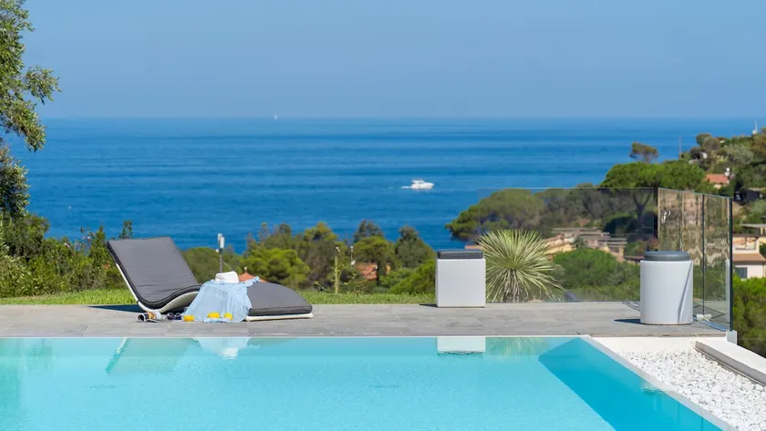 VILLA PIETRO 10, Emma Villas - Image 1