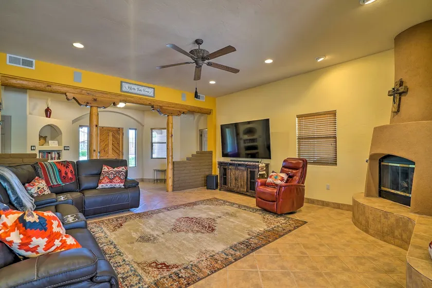 Rustic Las Cruces Escape - 2 Mi to NMSU! - Image 1