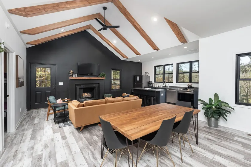 Modern cabin, hot tub, mtn views, fireplace - Image 1