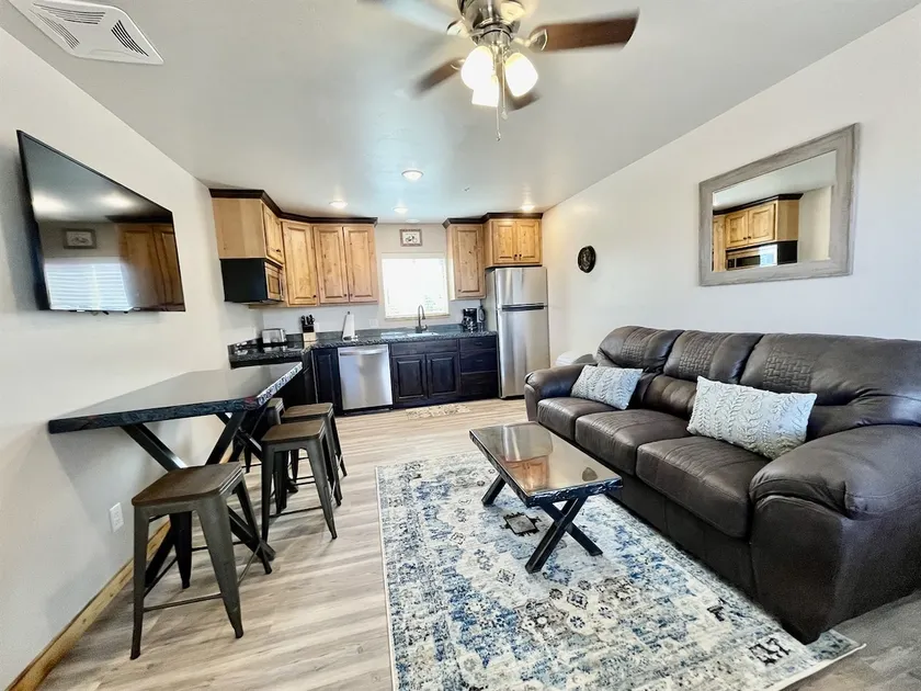 #2- garage, balcony & dog-friendly - Image 1