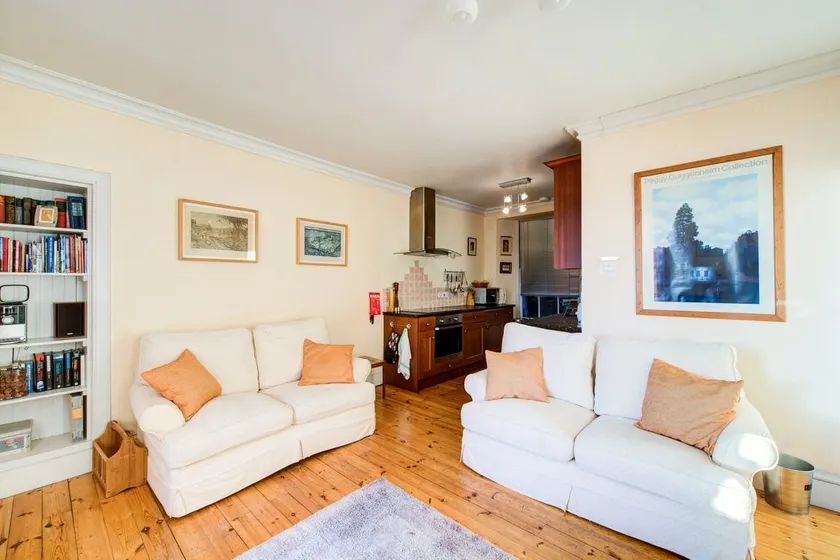 GuestReady - Charming Home in Old Town - Image 1