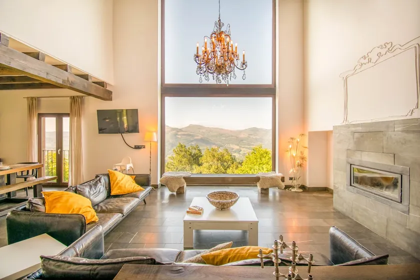 Spectacular country house in the heart of Baztán - Image 1