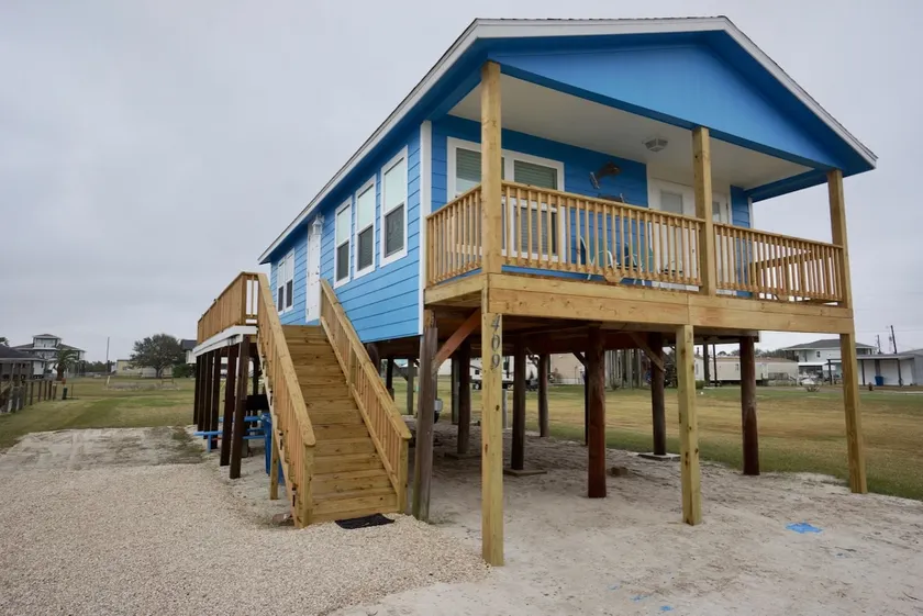 BOGGY VIEW is Close to Beach in POC - Image 1