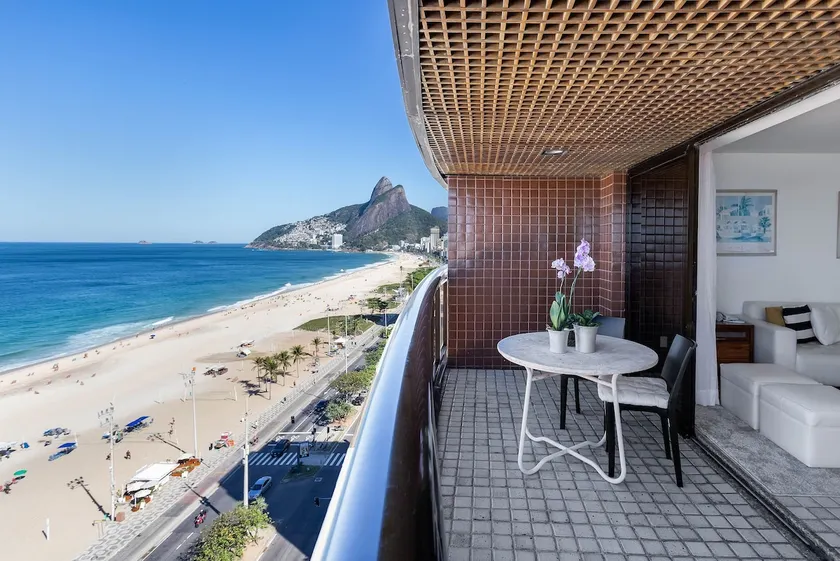 (801) 2 Suítes, Vista Panorâmica Ipanema - Image 1