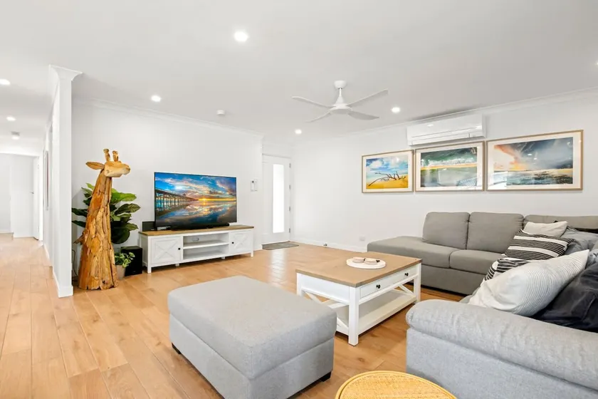 Theresa St 16 Golden Beach - Image 1
