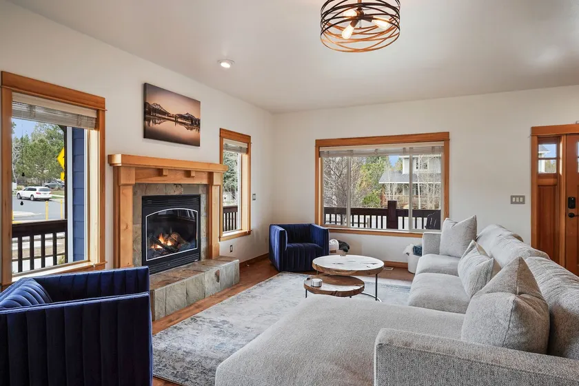 Shevlin - Hot Tub, Gorgeous, Updated, Westside Trail, Explore Bend - Image 1
